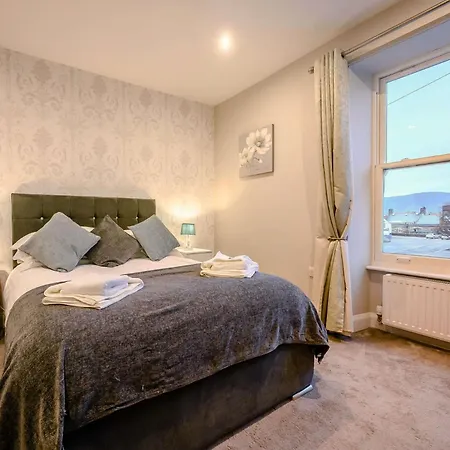 2 Bed In Sz036 Holiday home *